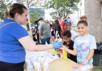 July 30, 2024: Sen. Tartaglione distributed hundreds of free bookbags, as well as hot dogs, cotton candy and drinks,  to young students in Bridesburg yesterday during the first in her series of Community Days across the 2nd District.