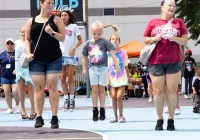 July 30, 2024: Sen. Tartaglione distributed hundreds of free bookbags, as well as hot dogs, cotton candy and drinks,  to young students in Bridesburg yesterday during the first in her series of Community Days across the 2nd District.