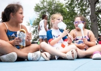 July 30, 2024: Sen. Tartaglione distributed hundreds of free bookbags, as well as hot dogs, cotton candy and drinks,  to young students in Bridesburg yesterday during the first in her series of Community Days across the 2nd District.